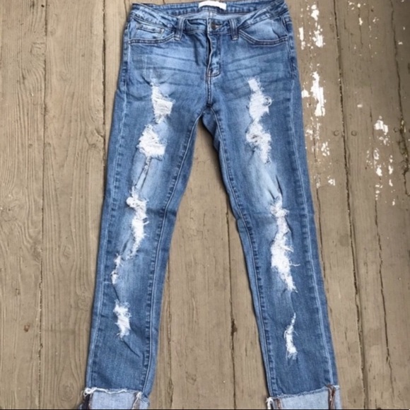 Brandy Melville Denim - Brand new zumiez skinny jeans Brandy Melville Denim - Brand new zumiez skinny jeans